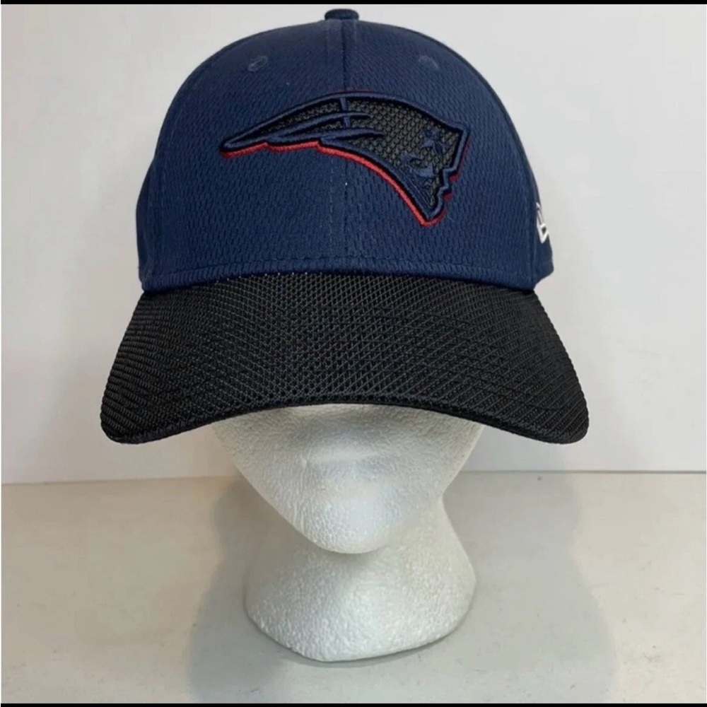 New England Patriots New Era NFL 9Forty Adjustable Snapback Cap Blue Black Red